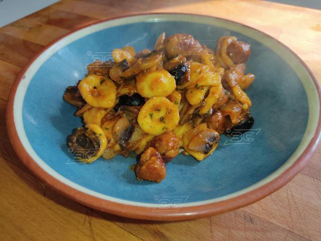 Restes Épicés : Merguez, Poulet & Pâtes